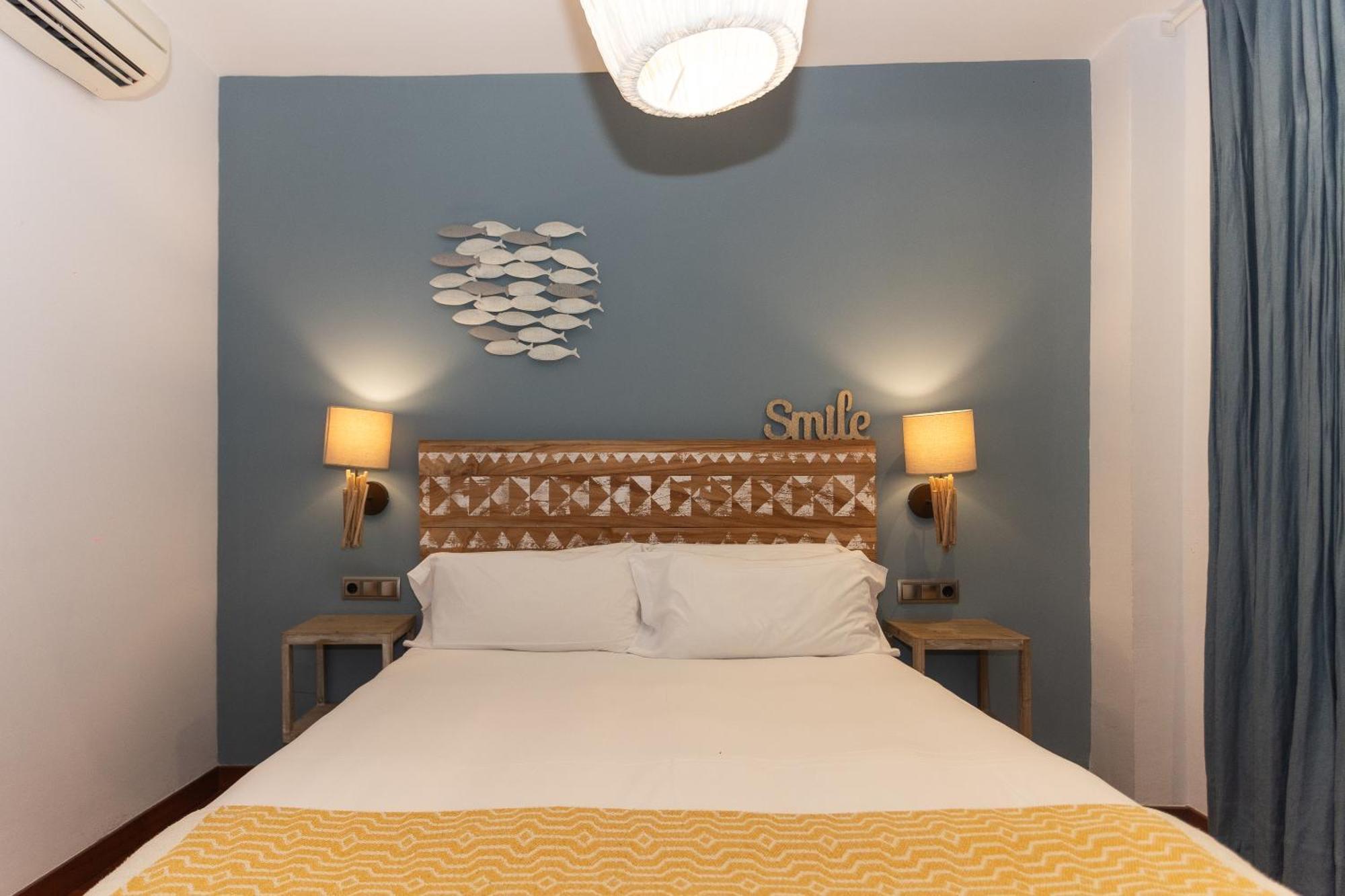 Apartamentos La Casa de la Alameda Malaga Bagian luar foto