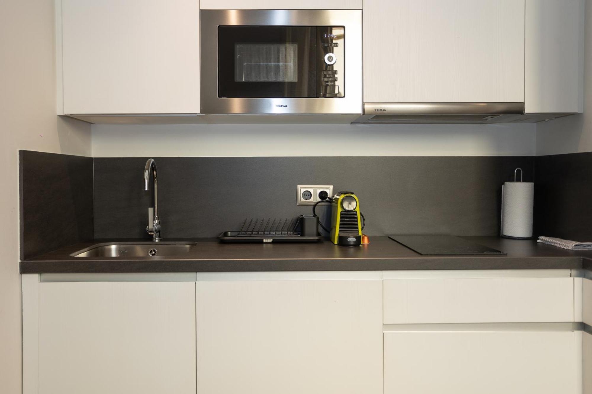 Apartamentos La Casa de la Alameda Malaga Bagian luar foto