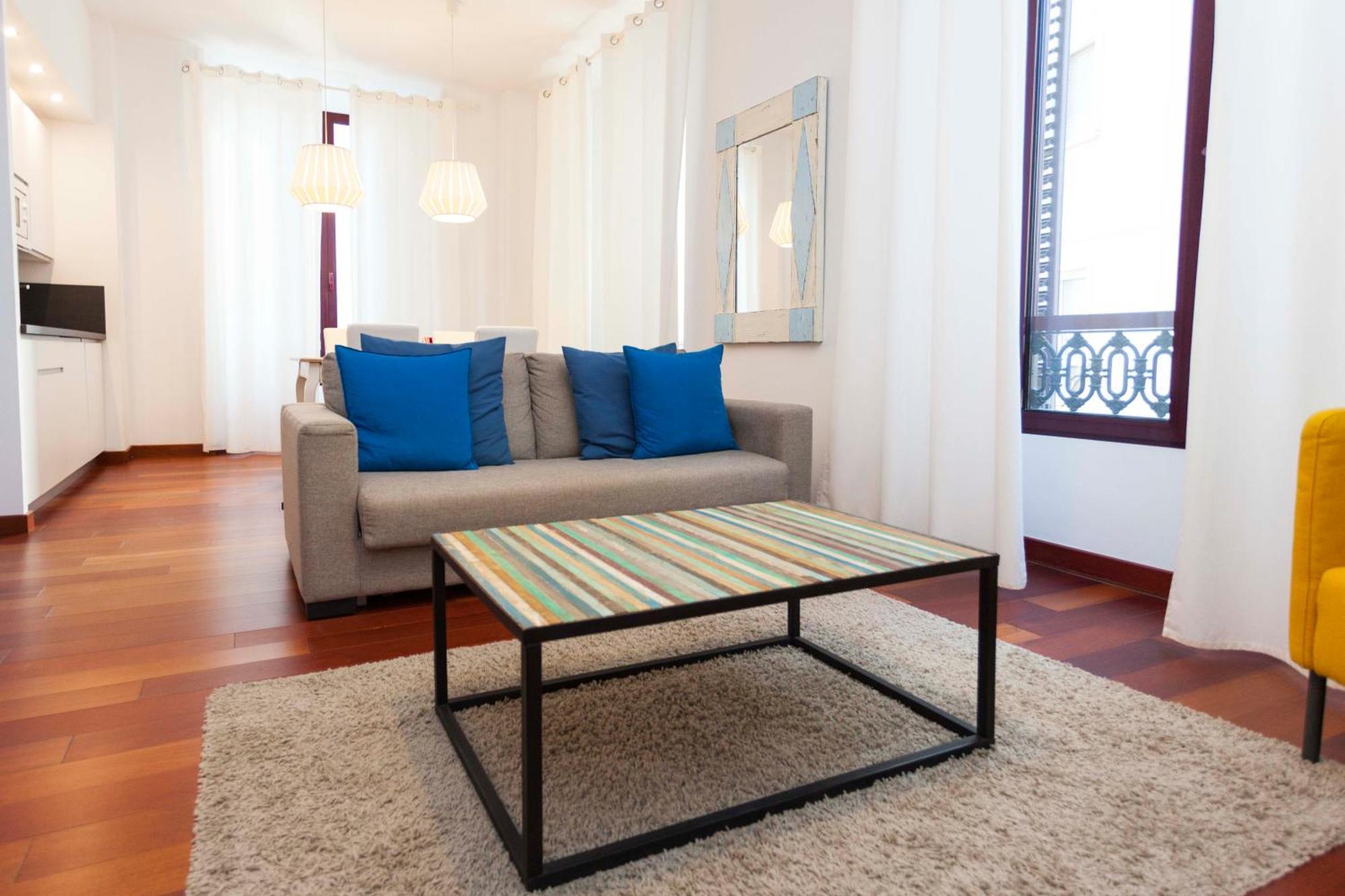 Apartamentos La Casa de la Alameda Malaga Bagian luar foto